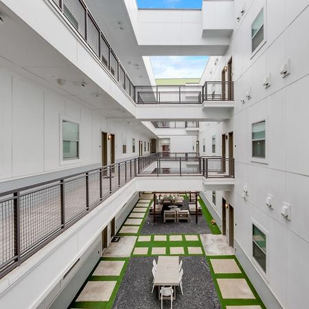 Snappy Loft Style 2Br I Gym I Parking I Workspace Dallas Kültér fotó
