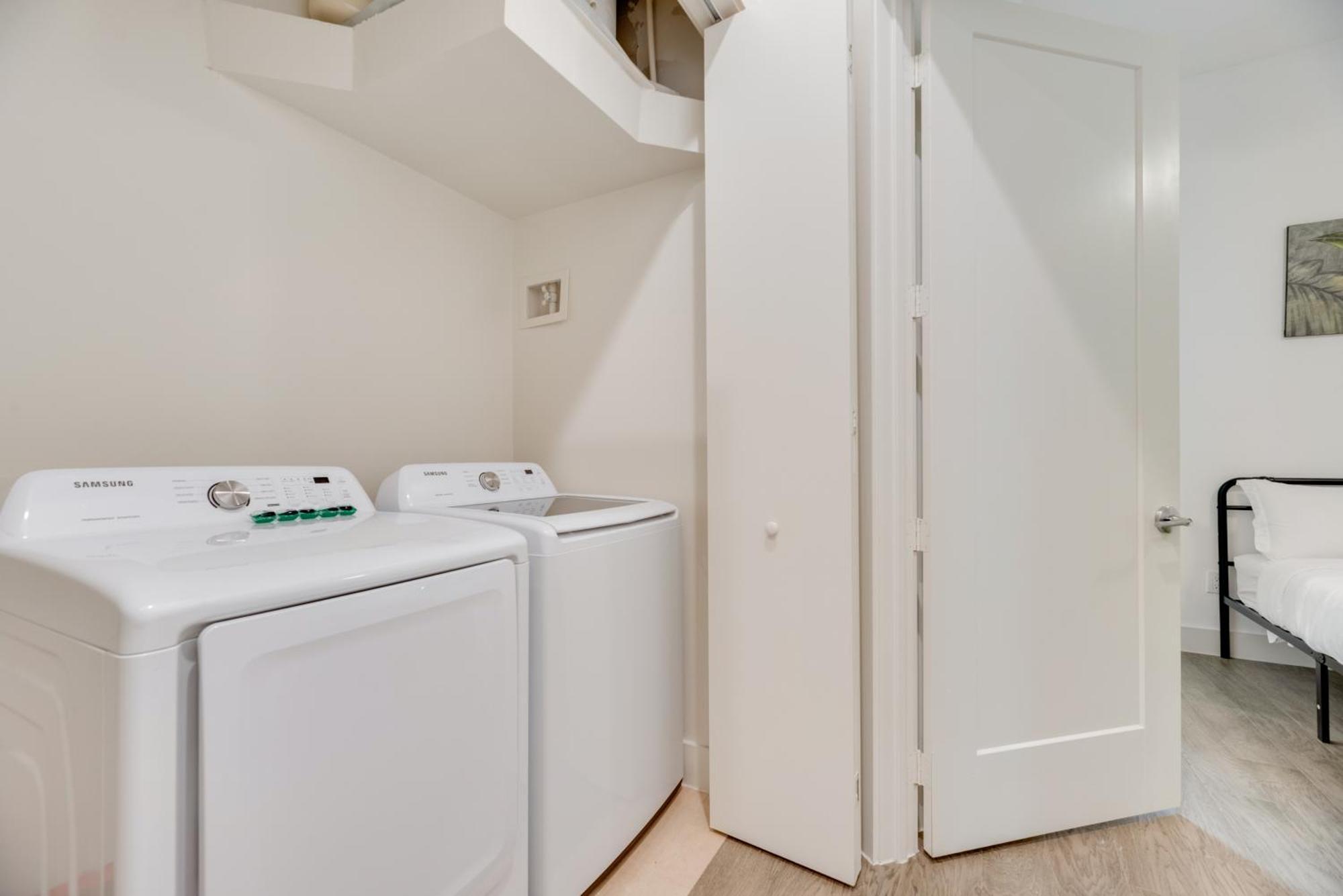 Snappy Loft Style 2Br I Gym I Parking I Workspace Dallas Kültér fotó